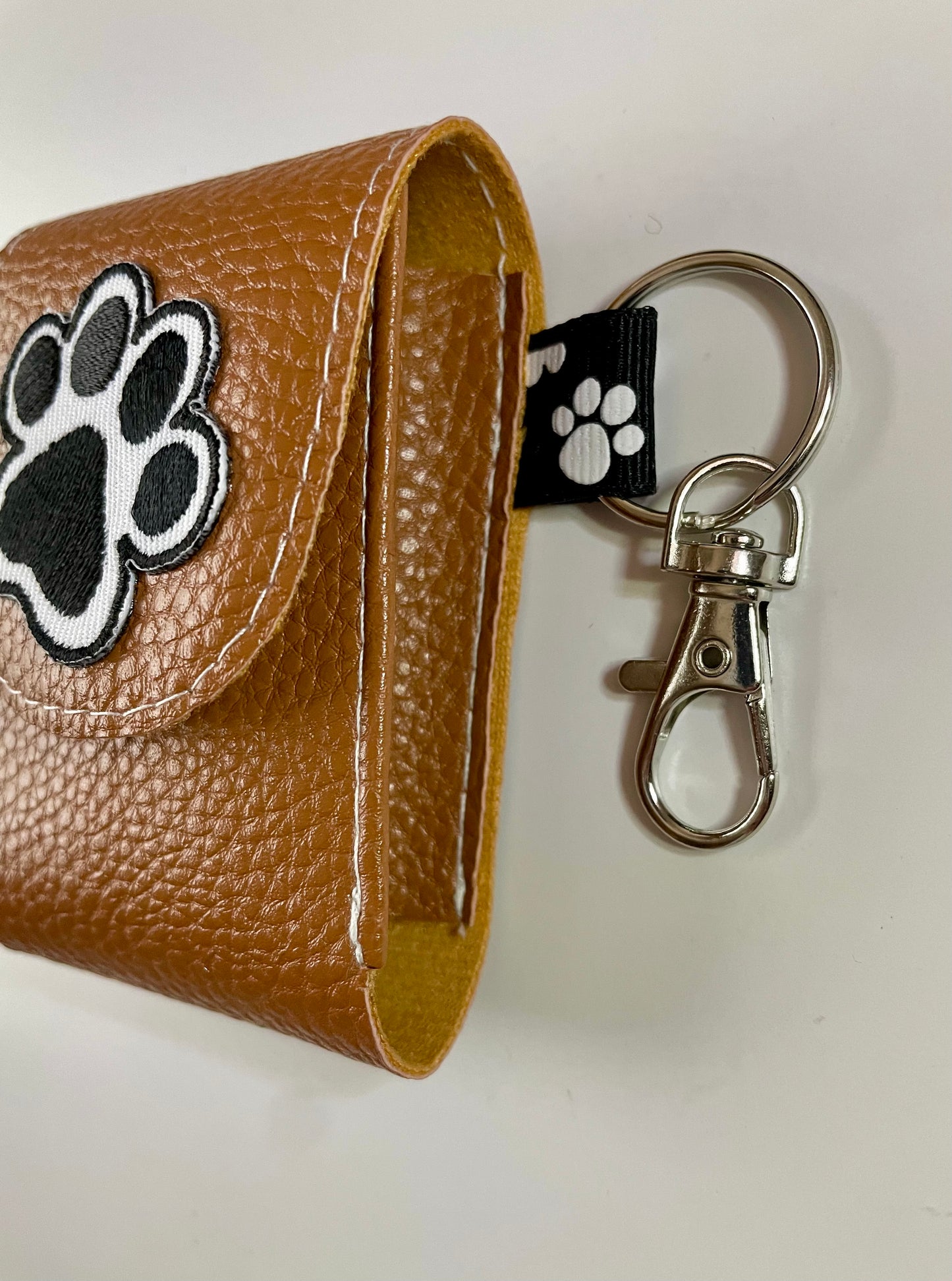 Fancy Paw Dog Poop Holder 🐾