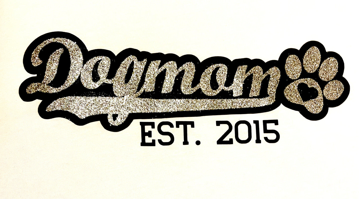 DOGMOM EST. 2015 CROPPED TEE (PERSONALIZED)