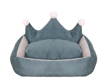 PAWBLVD Crown Dog Bed