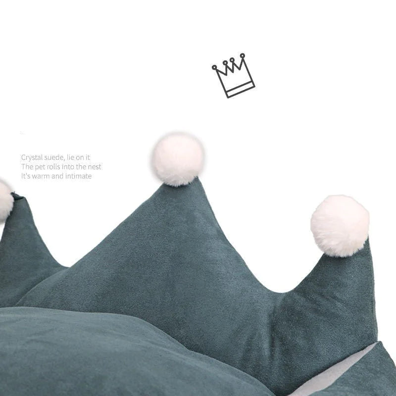 PAWBLVD Crown Dog Bed