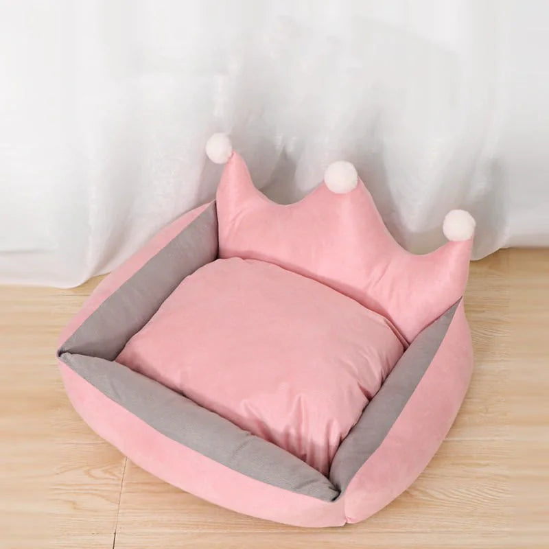 PAWBLVD Crown Dog Bed