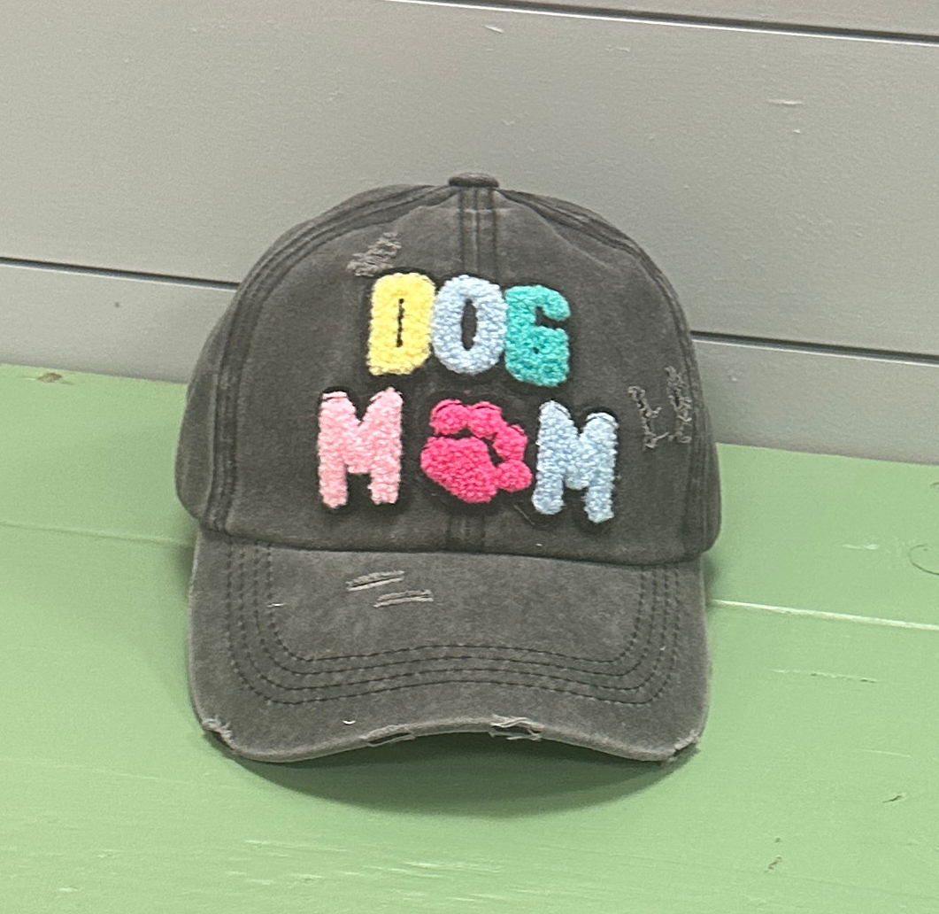 DOG MOM Baseball Cap